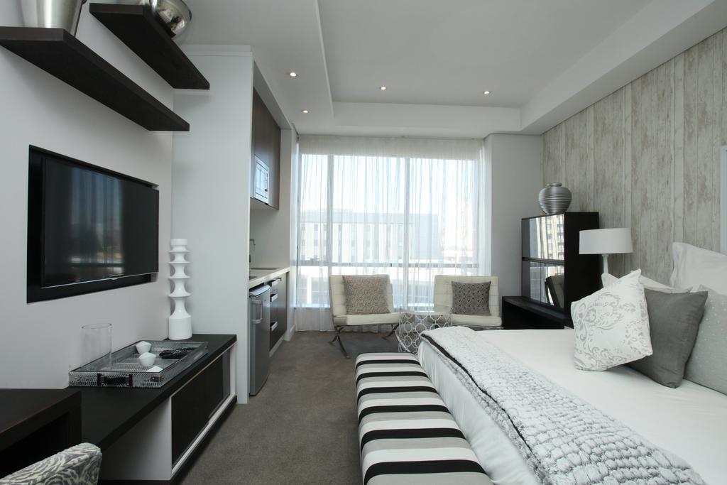 Luxury @ Sandton Skye 约翰内斯堡 外观 照片